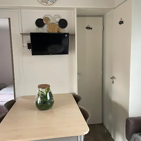 Mobil-home 4/6 Personnes Dans Un 4 Etoiles