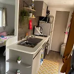 Mobil-home 4/6 Personnes Dans Un 4 Etoiles *
